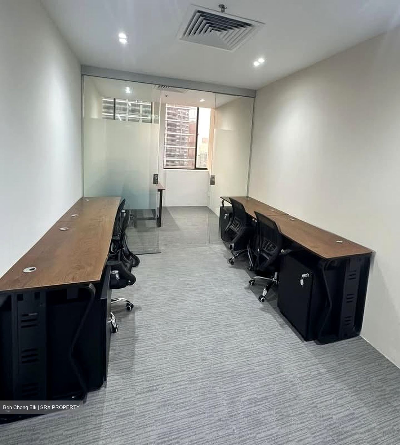 International Plaza (D2), Office #591805581